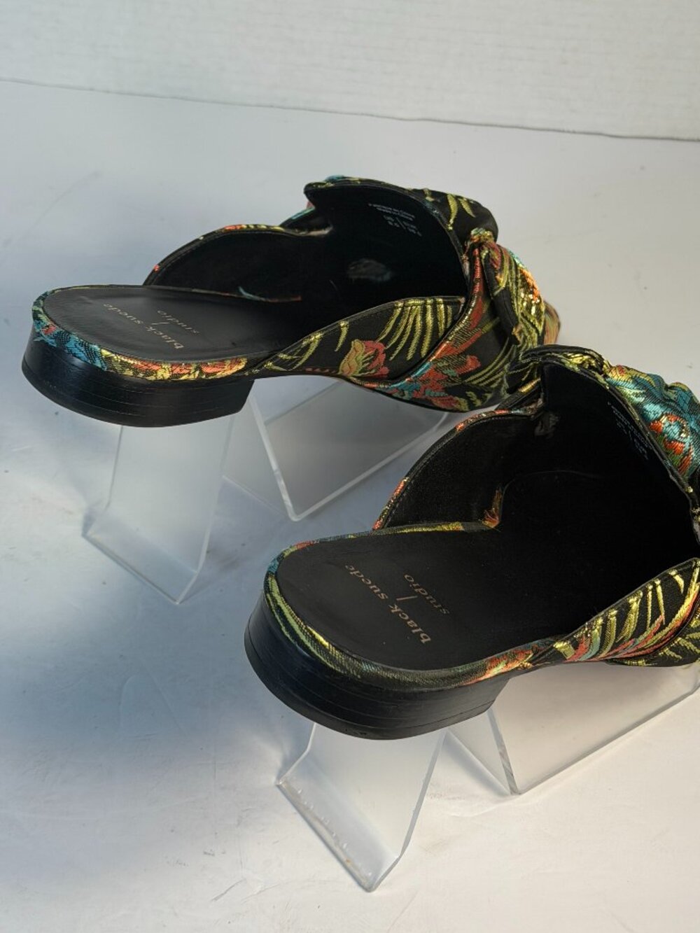 Women's size 8.5 Floral Fabric shoes - Picture 12 of 16